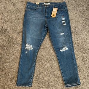 Levi’s high rise skinny jeans